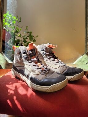 Vans Ultrarange Exo Hi GORE-TEX Ww MTE-2 Gray Size 9.5 Womens 8 Mens Hiking HOKA